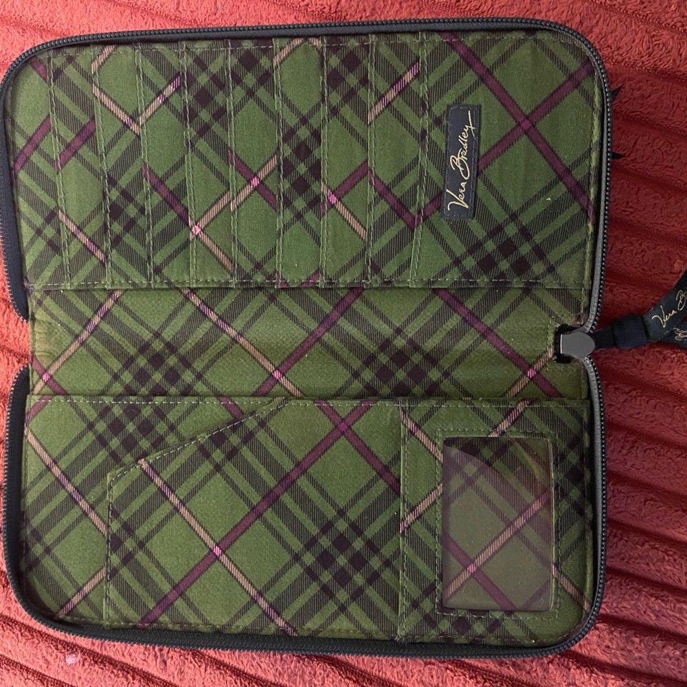 3/$30 Vera Bradley Retired Chelsea Green Paisley Travel Bag - Picture 3 of 4